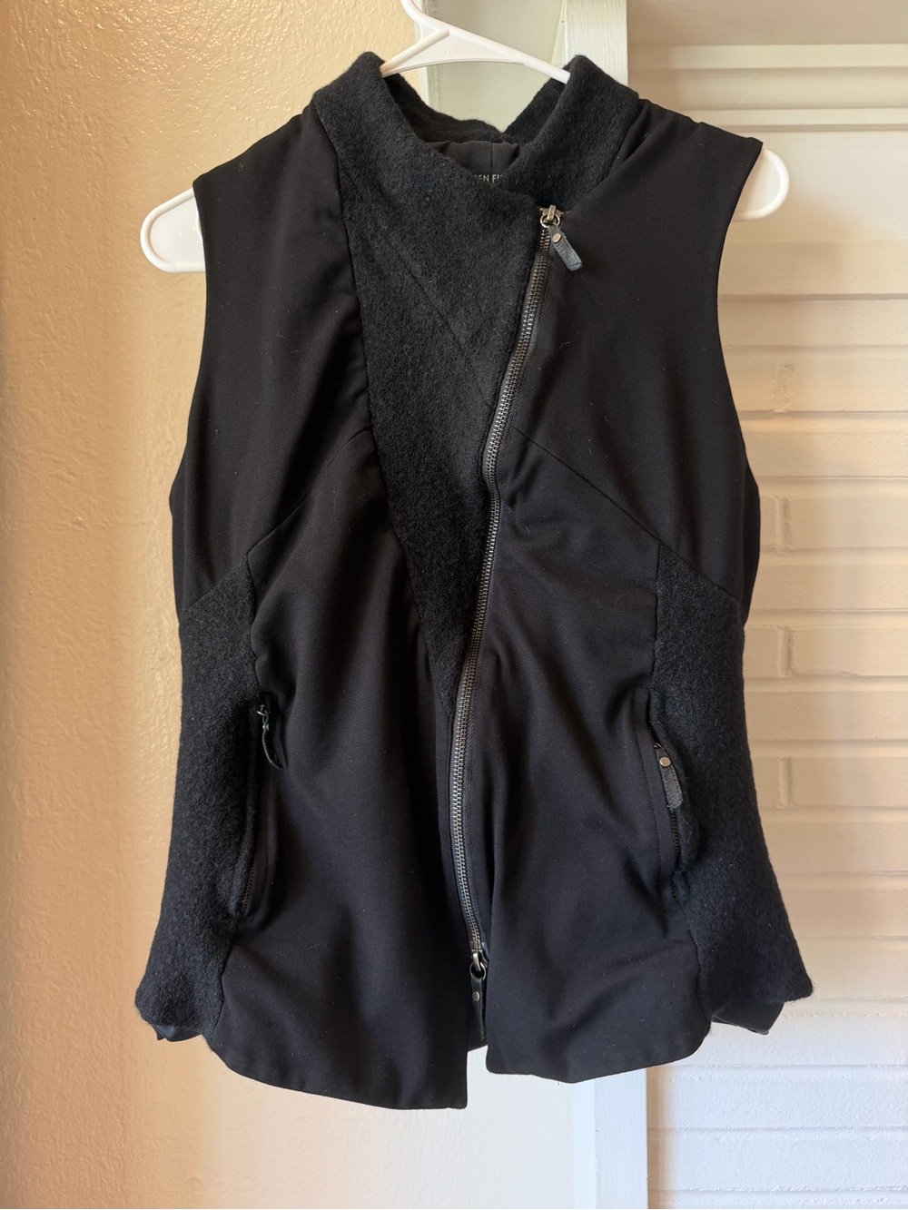 Eileen Fisher Black Merino Wool Silk Asymmetrical Zip Vest Size Large